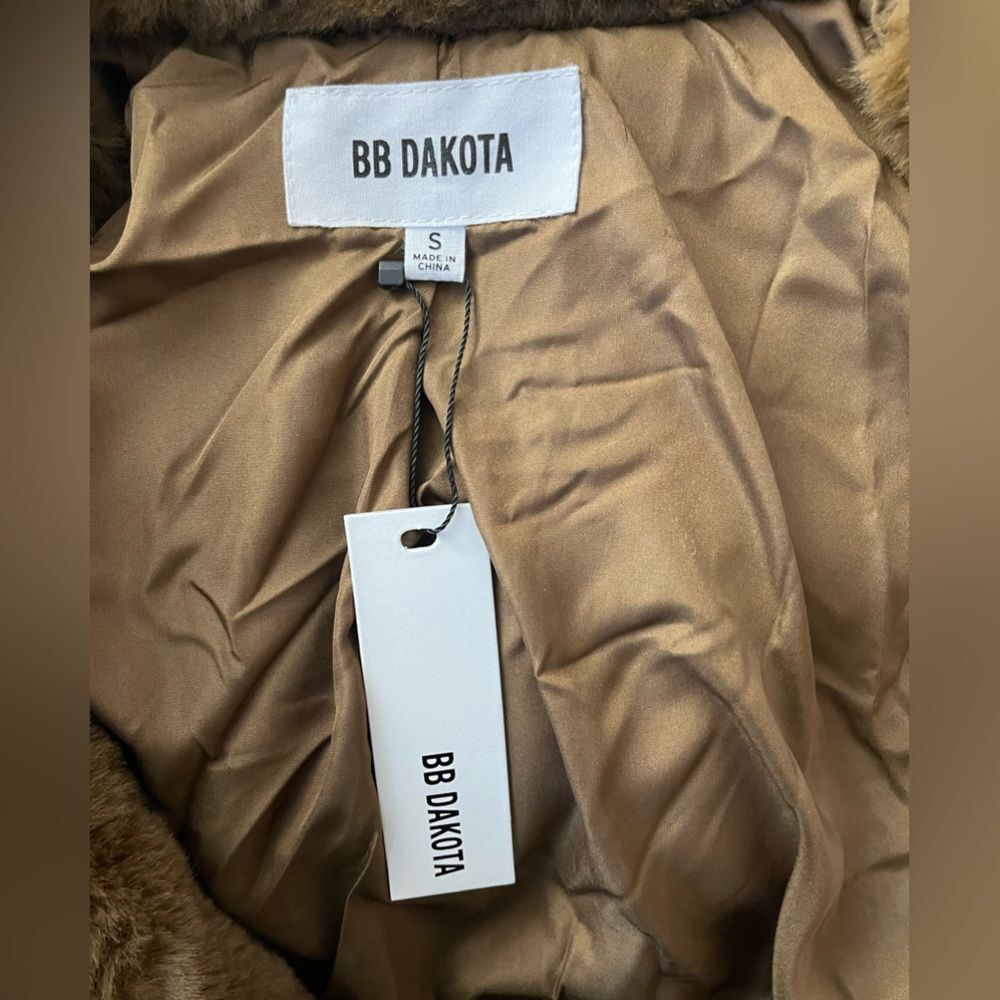 BB Dakota Big Time Plush Jacket - Picture 6 of 11